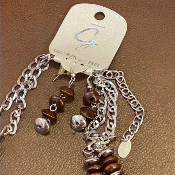 Cute new necklace! - Picture 5 of 5